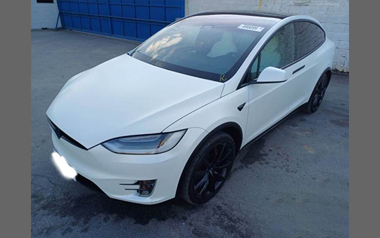 TESLA MODEL X